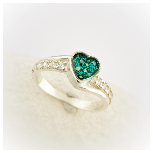 “Connie” Heart Criss Cross Heart Ring